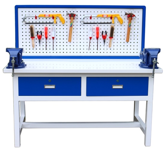 鉗工實訓(xùn)臺